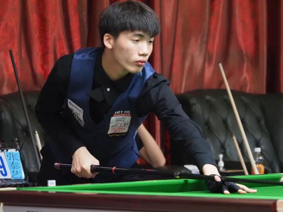 憾的竞逐 憾的竞逐