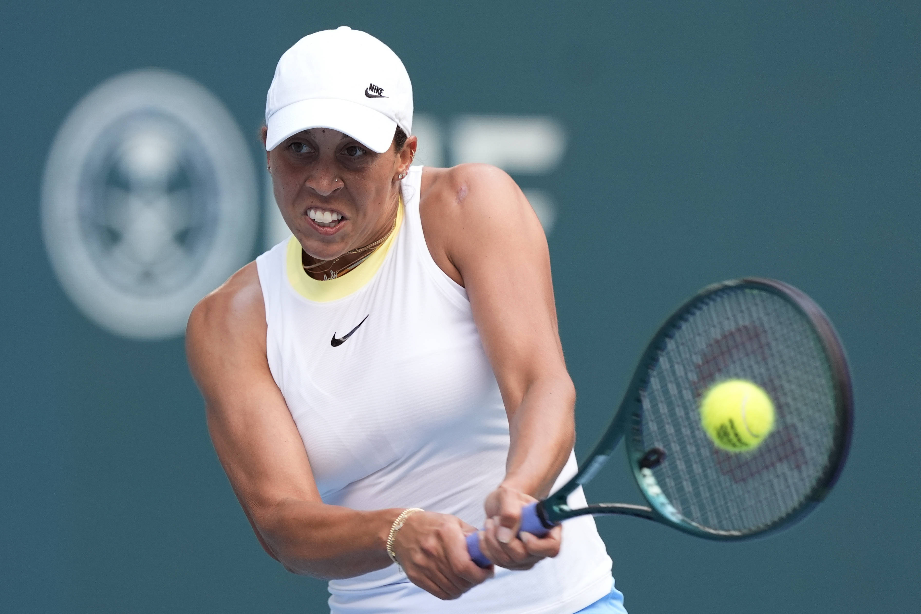 劲飞球都看 劲飞球都看